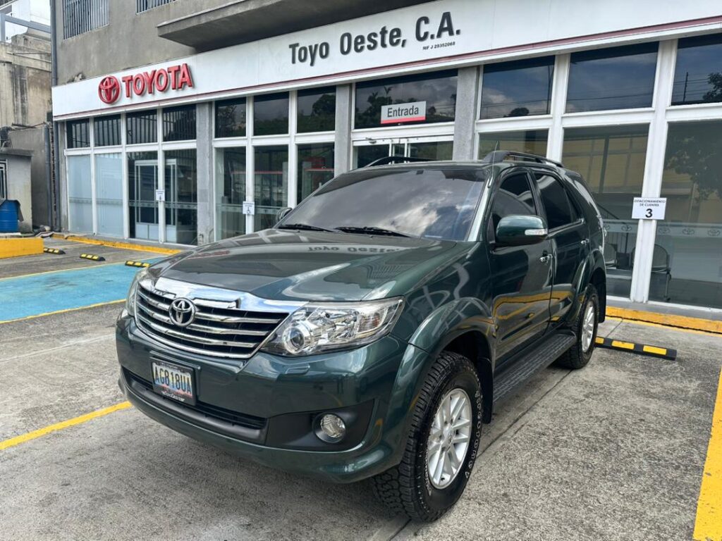 Fortuner 4x4 (Blindaje NIVEL III)